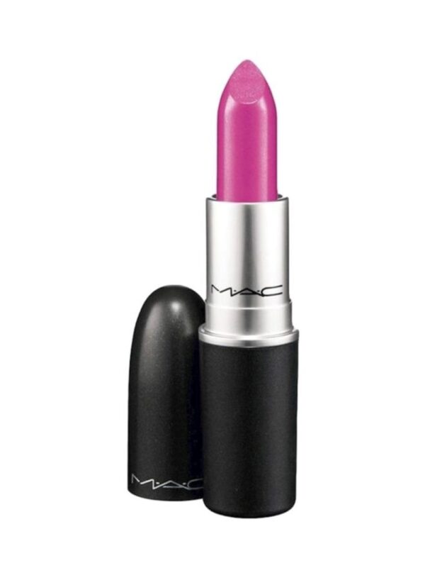 M.A.C Amplified Creme Lipstick Girl About Town